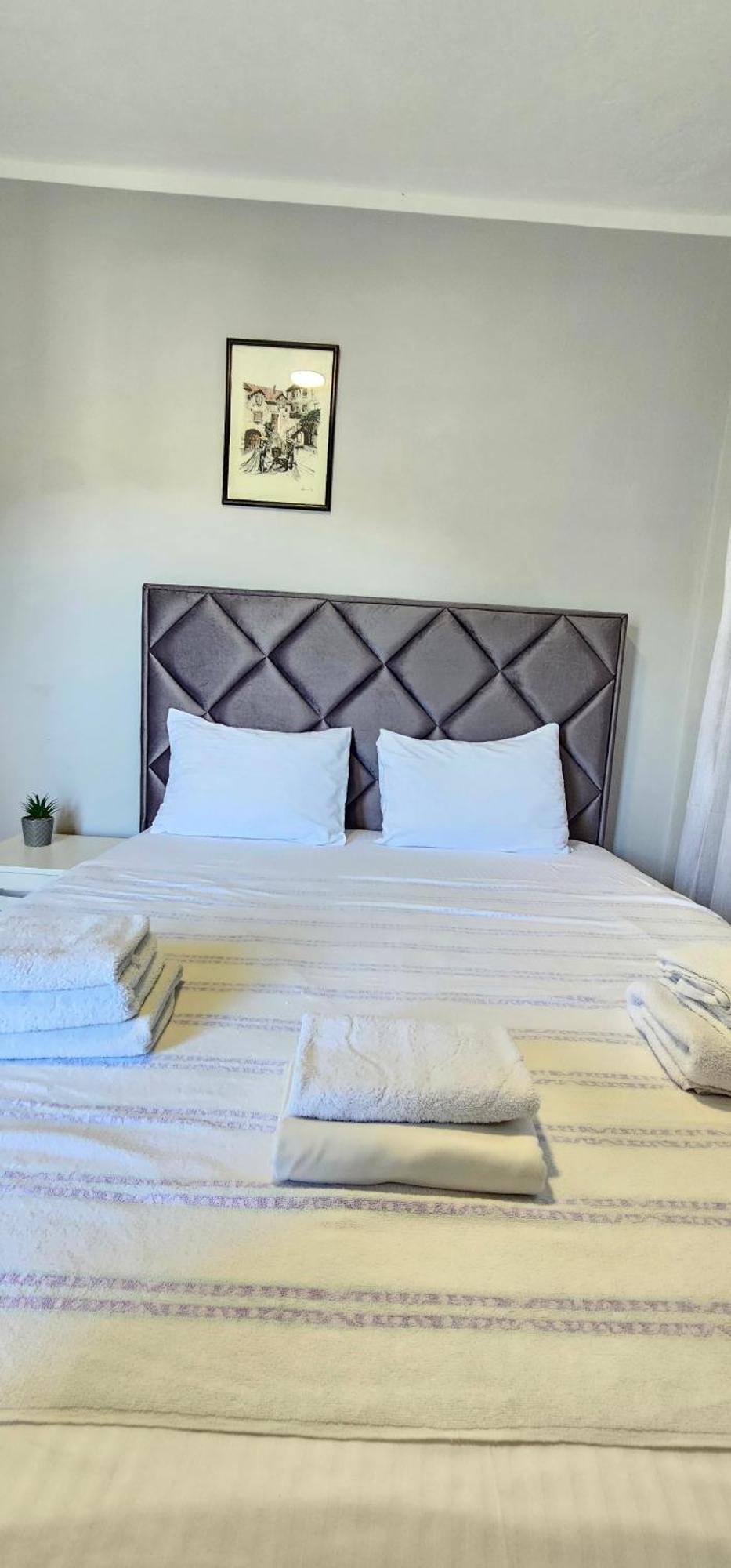 Popovic Apartment *