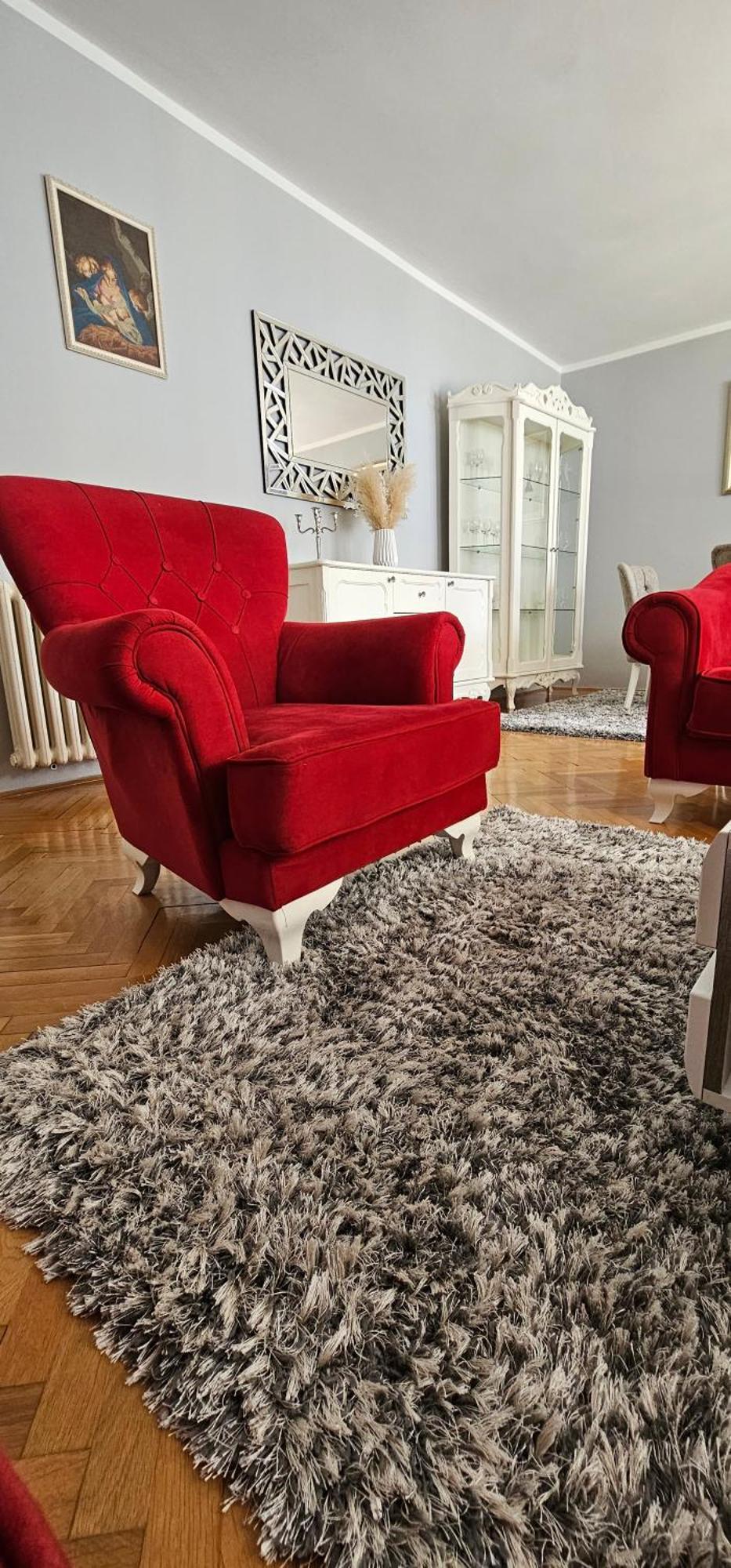 Popovic Apartment *