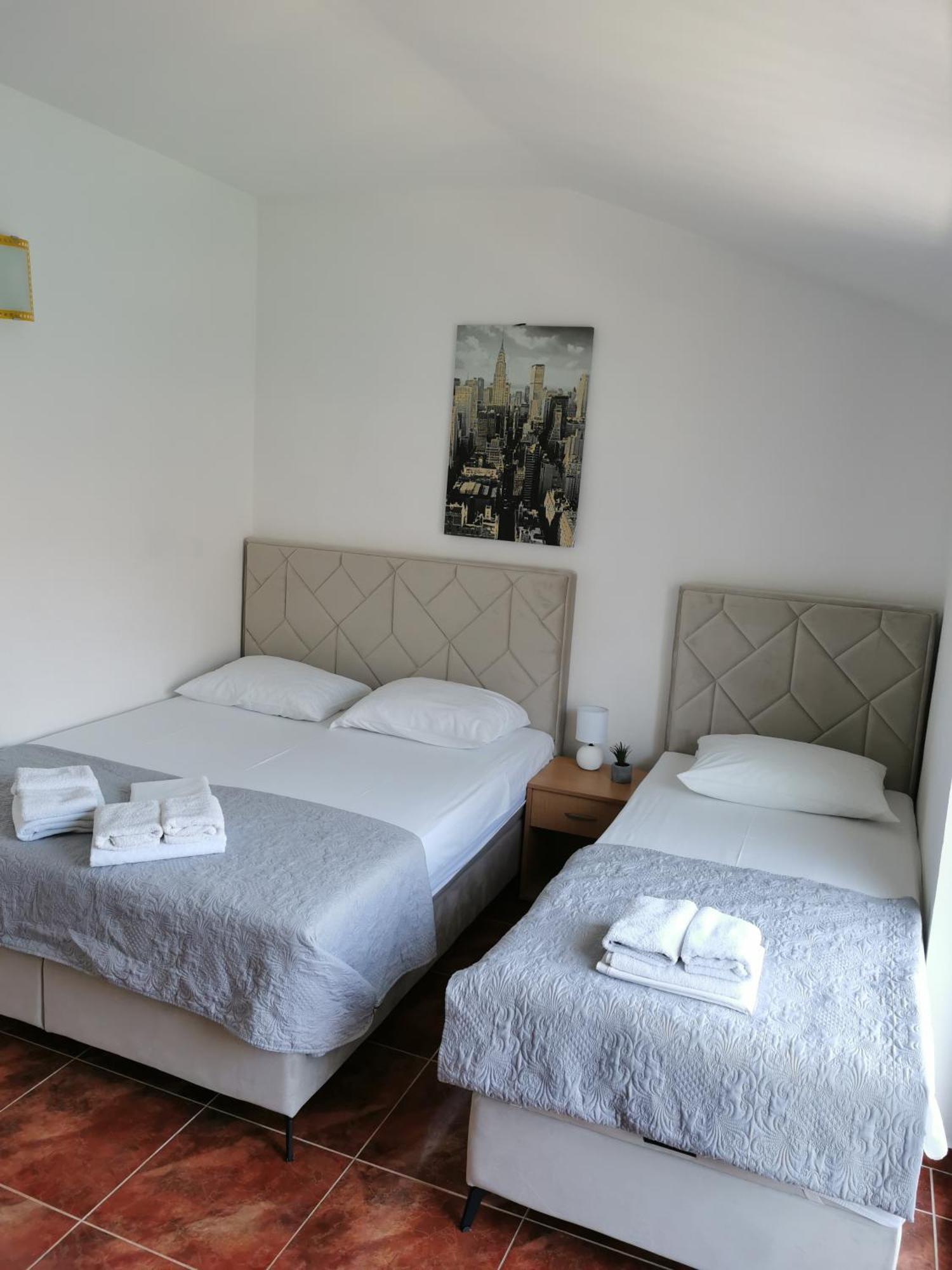 Apartment Popovic *